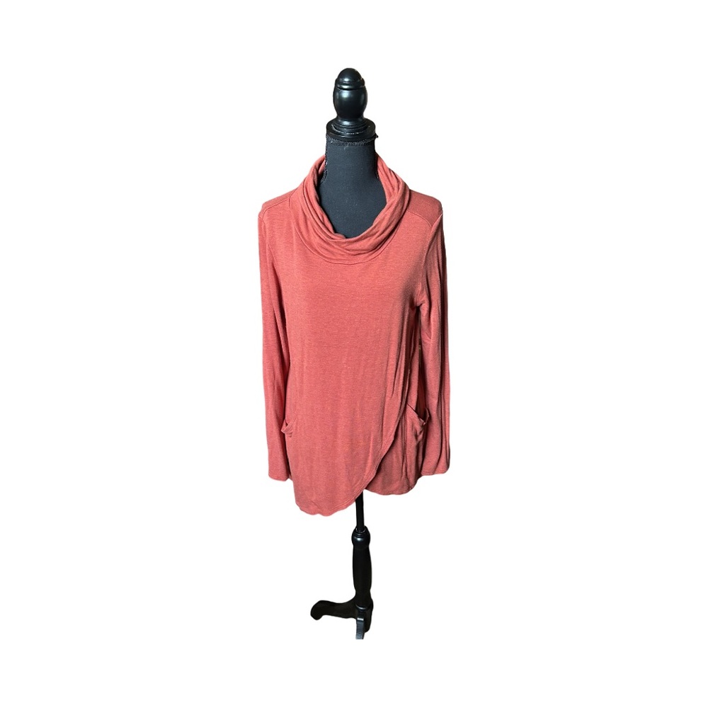 Magnolia grace cross over turtle neck